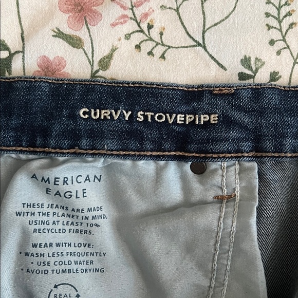 American Eagle Dark Wash Curvy Stovepipe - Picture 5 of 5